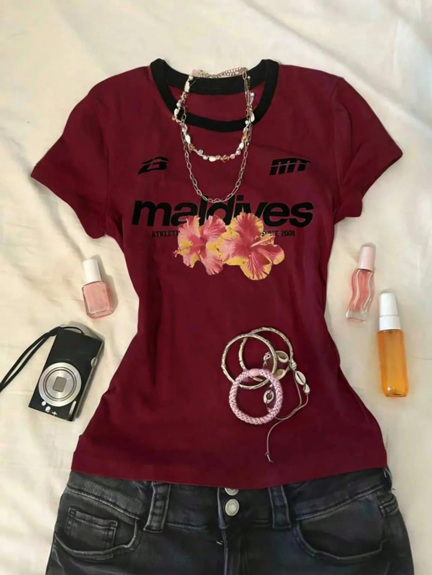 Graphic (Maldives) Round Neck Fitted Tee