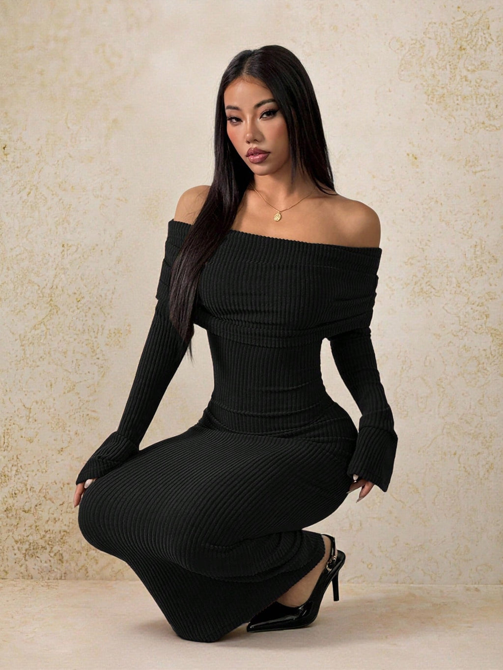 Off-Shoulder Fitted Bodycon FS