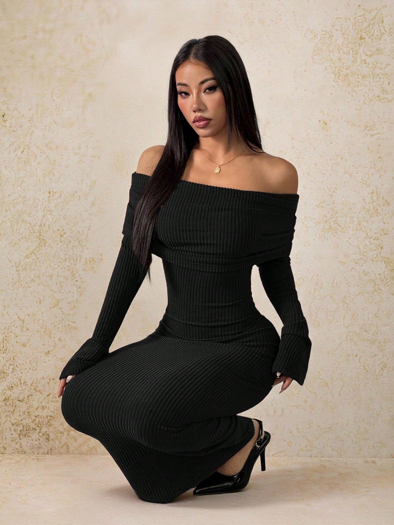 Off-Shoulder Fitted Bodycon FS